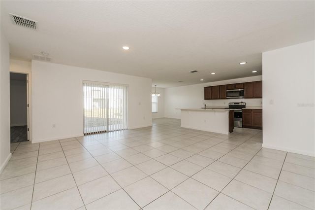 1477 LUCERNE LOOP ROAD NE, Winter Haven, FL 33881