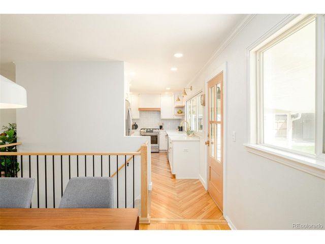 2980 S Holly Pl, Denver, CO 80222