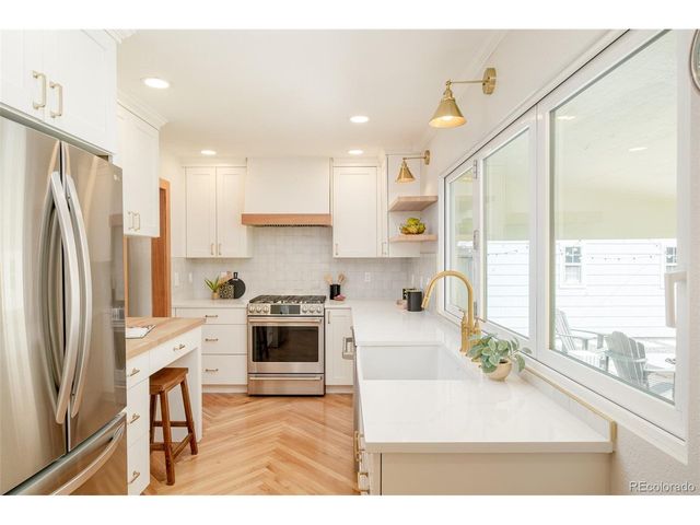 2980 S Holly Pl, Denver, CO 80222