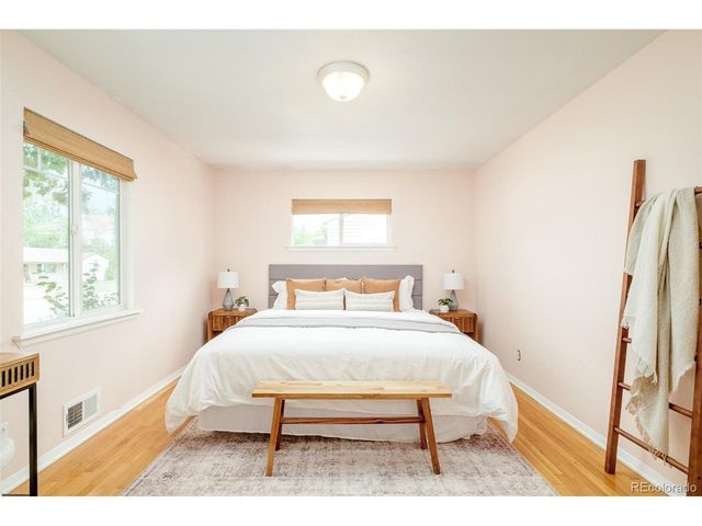 2980 S Holly Pl, Denver, CO 80222