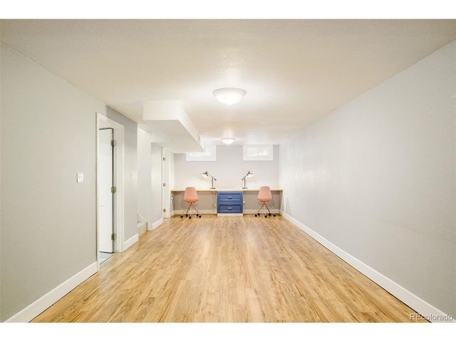 2980 S Holly Pl, Denver, CO 80222