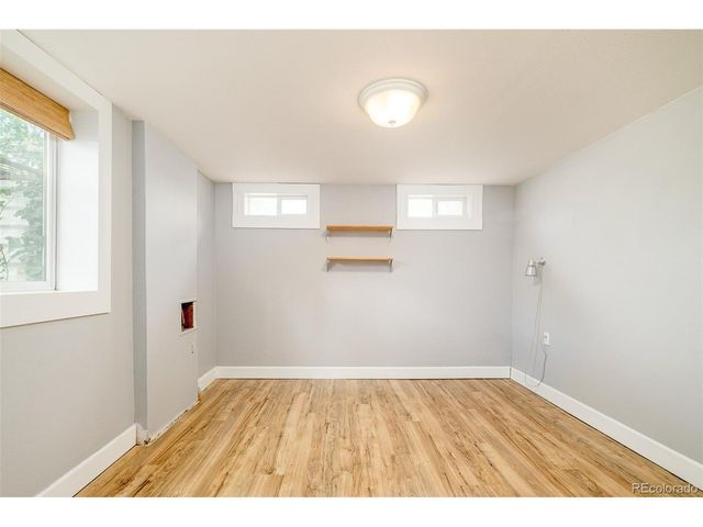 2980 S Holly Pl, Denver, CO 80222