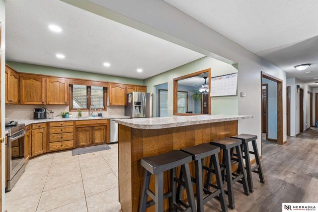 2450 N Ridge Road Drive, Fremont, NE 68025
