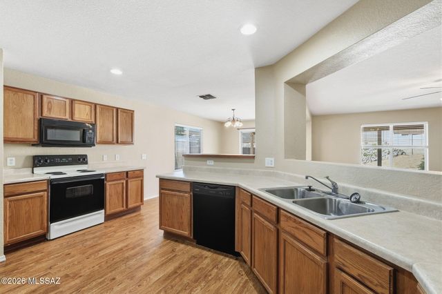 18732 S Avenida Rio Veloz, Sahuarita, AZ 85629