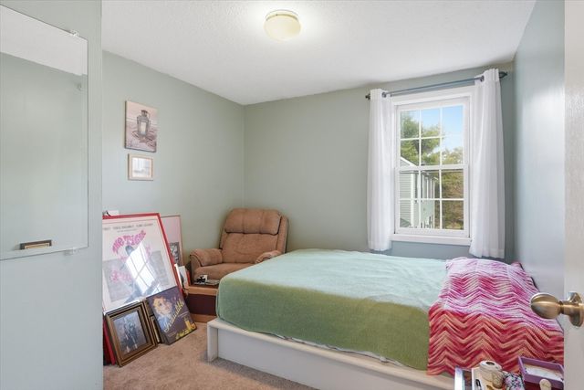 39 Lantern Lane 8, Dracut, MA 01826