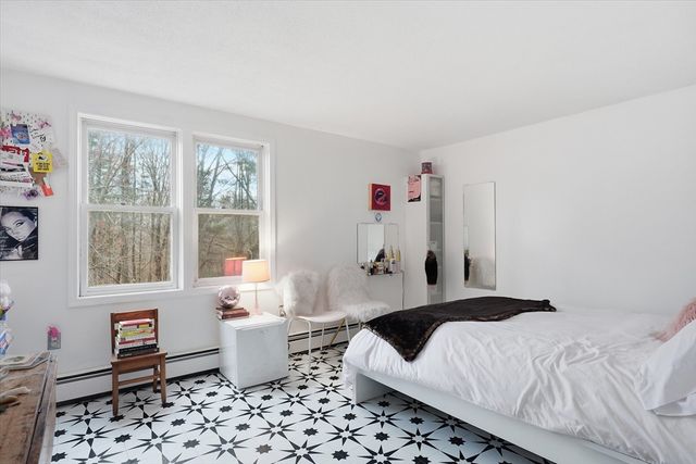 39 Lantern Lane 8, Dracut, MA 01826