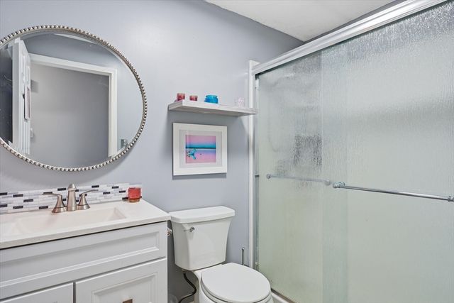 39 Lantern Lane 8, Dracut, MA 01826