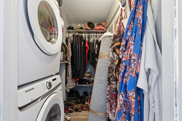 39 Lantern Lane 8, Dracut, MA 01826