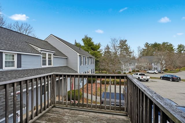39 Lantern Lane 8, Dracut, MA 01826