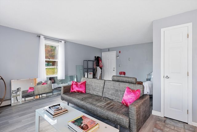 39 Lantern Lane 8, Dracut, MA 01826