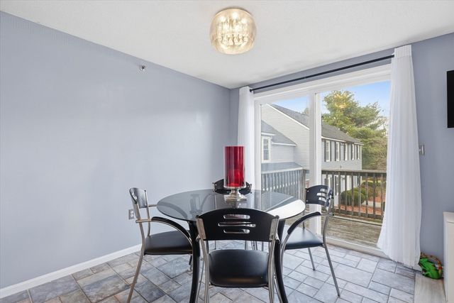 39 Lantern Lane 8, Dracut, MA 01826