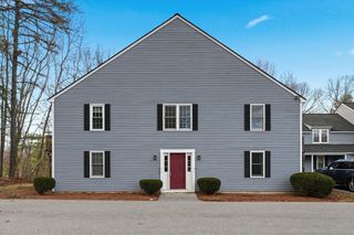 39 Lantern Lane 8, Dracut, MA 01826