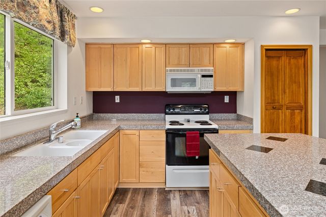 1771 Timber Mountain Loop, Cle Elum, WA 98922
