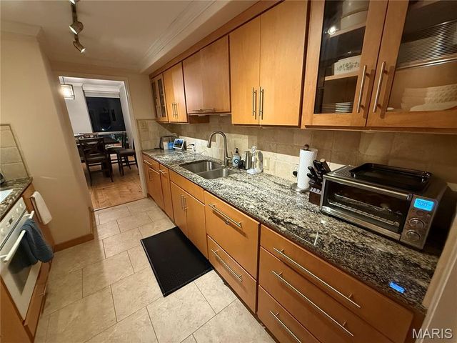 4501 Lindell Boulevard 4B, St Louis, MO 63108