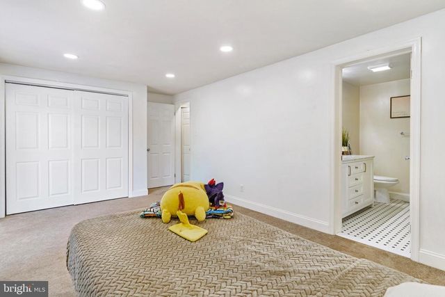 42 TOGETHER DR, Inwood, WV 25428