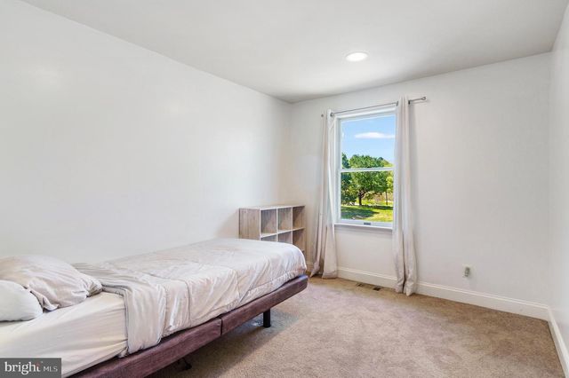 42 TOGETHER DR, Inwood, WV 25428