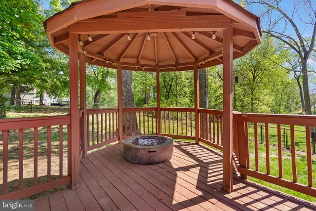 42 TOGETHER DR, Inwood, WV 25428