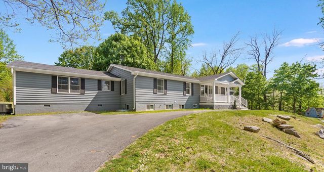 42 TOGETHER DR, Inwood, WV 25428