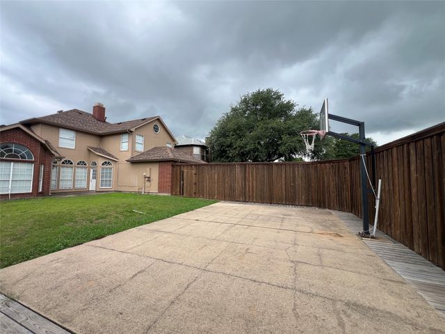 723 Sumner Drive, Mesquite, TX 75149