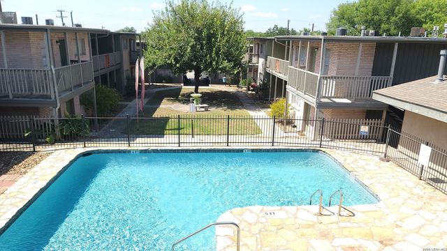 516 Gentleman Rd Apt 1, Balcones Heights, TX 78201