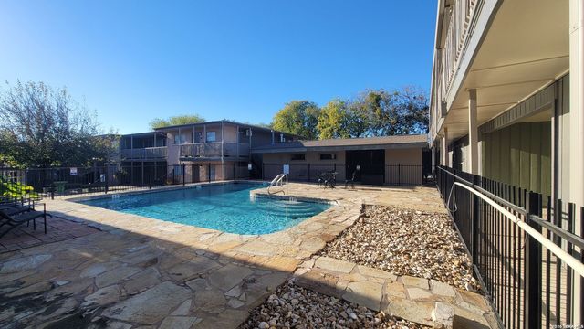 516 Gentleman Rd Apt 1, Balcones Heights, TX 78201