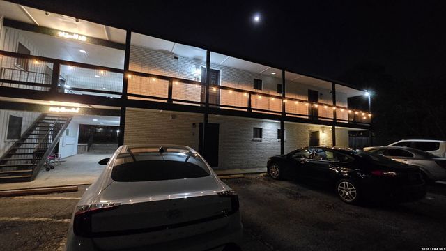 516 Gentleman Rd Apt 1, Balcones Heights, TX 78201