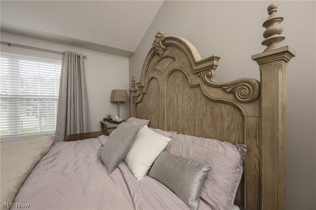 1412 Camden Ridge Boulevard, Akron, OH 44312