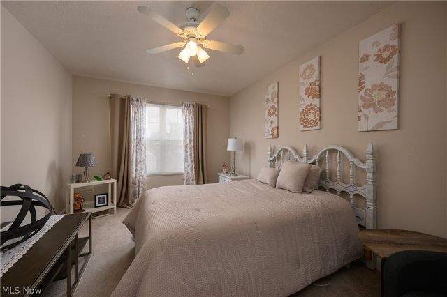 1412 Camden Ridge Boulevard, Akron, OH 44312