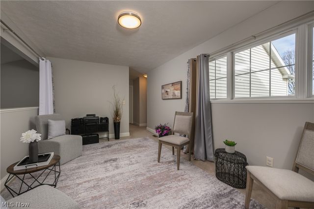 1412 Camden Ridge Boulevard, Akron, OH 44312