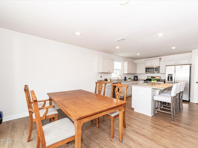 8630 Kenridge Lane, Fuquay Varina, NC 27526