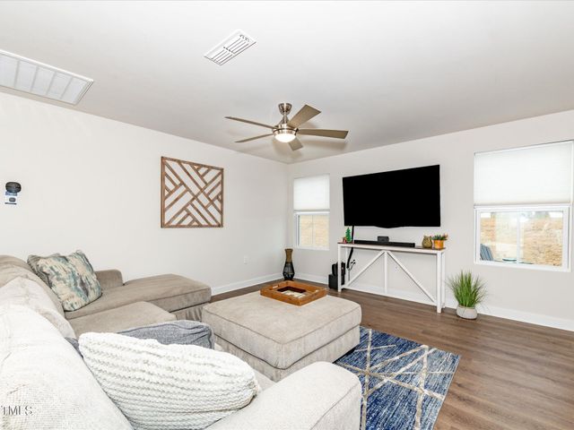 8630 Kenridge Lane, Fuquay Varina, NC 27526