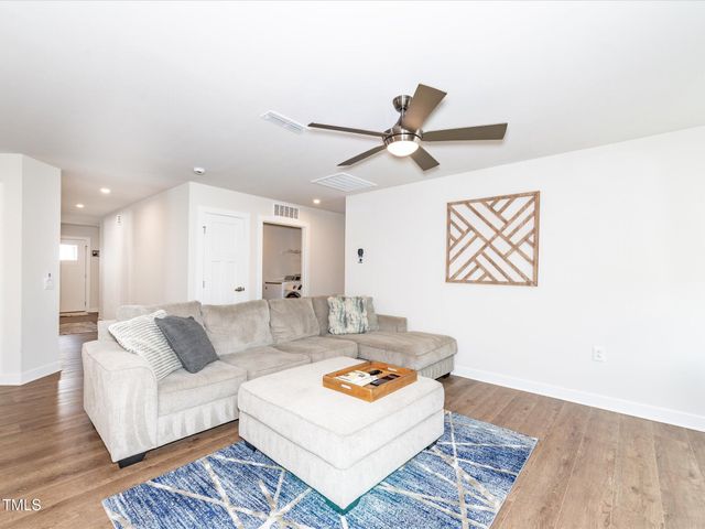8630 Kenridge Lane, Fuquay Varina, NC 27526