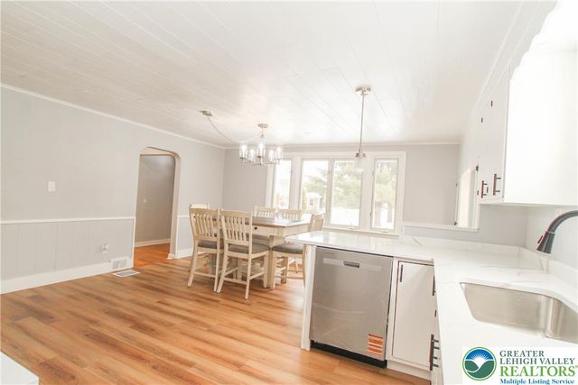 1459 Easton Road, Hellertown Boro, PA 18055