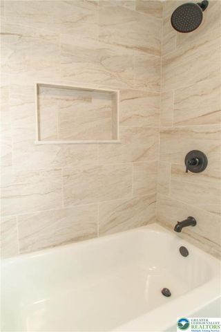 1459 Easton Road, Hellertown Boro, PA 18055