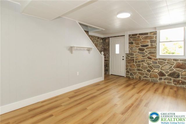 1459 Easton Road, Hellertown Boro, PA 18055