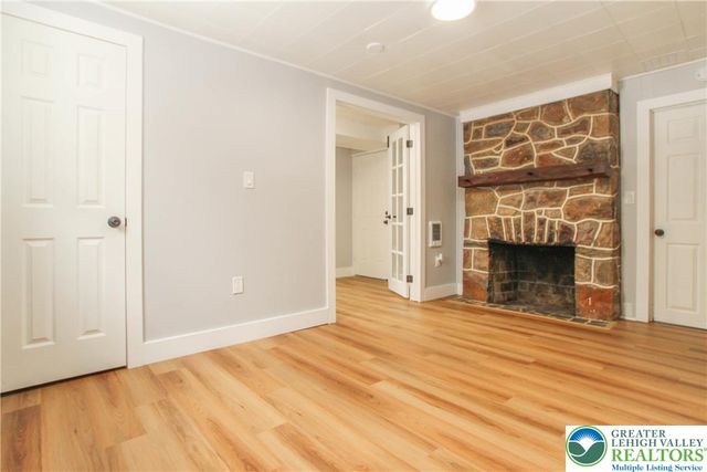 1459 Easton Road, Hellertown Boro, PA 18055