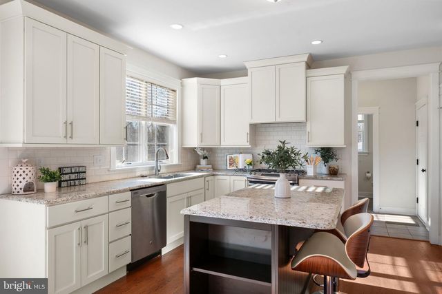 129 CONESTOGA RD, Malvern, PA 19355