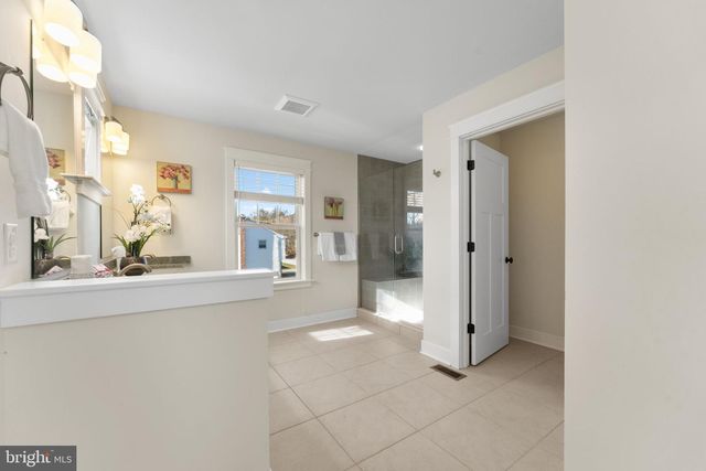 129 CONESTOGA RD, Malvern, PA 19355