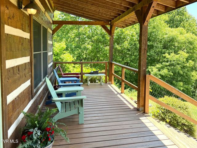 15655 Barnrock Road, Mendota, VA 24270
