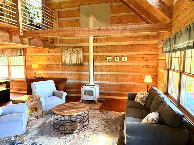 15655 Barnrock Road, Mendota, VA 24270