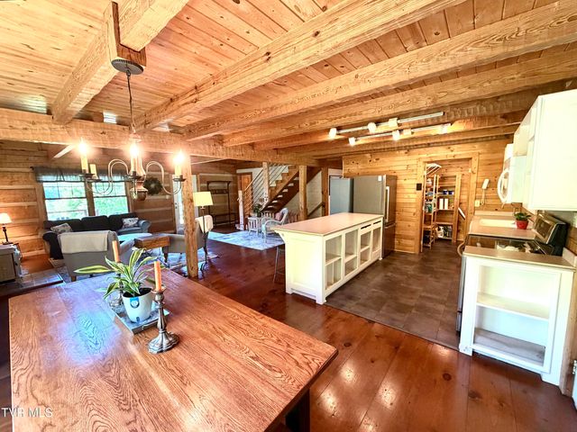 15655 Barnrock Road, Mendota, VA 24270
