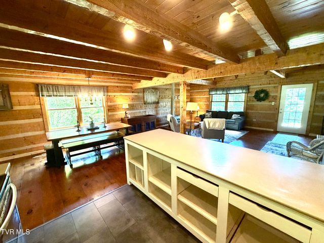 15655 Barnrock Road, Mendota, VA 24270