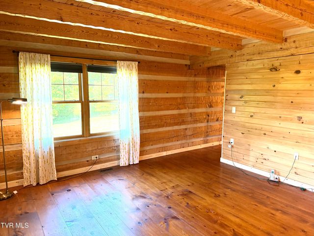 15655 Barnrock Road, Mendota, VA 24270