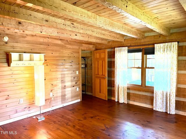 15655 Barnrock Road, Mendota, VA 24270