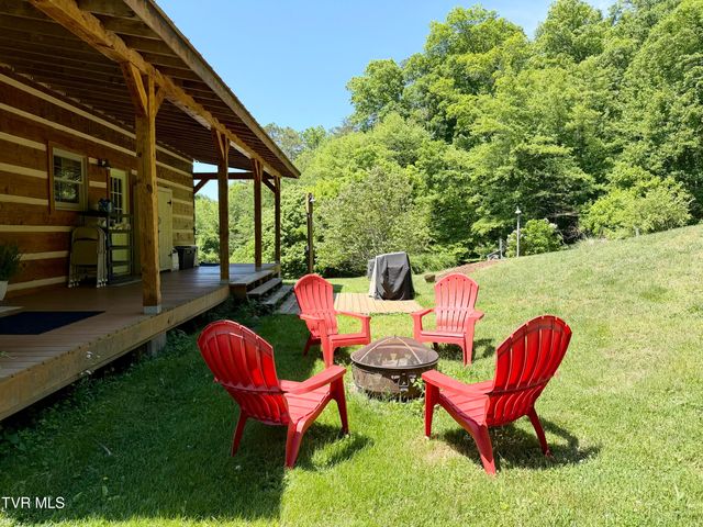 15655 Barnrock Road, Mendota, VA 24270