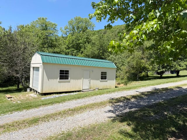 15655 Barnrock Road, Mendota, VA 24270