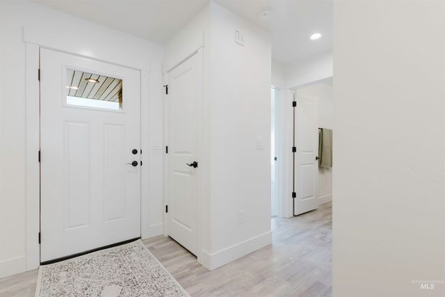 1516 Bird Farm Dr, Jerome, ID 83301