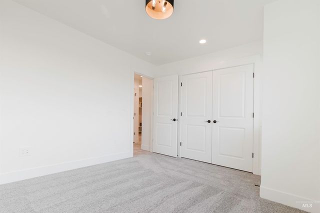 1516 Bird Farm Dr, Jerome, ID 83301