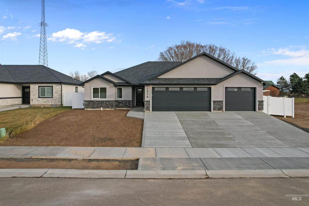 1516 Bird Farm Dr, Jerome, ID 83301