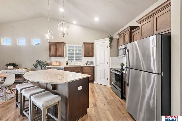 7332 N 167 Street, Bennington, NE 68007